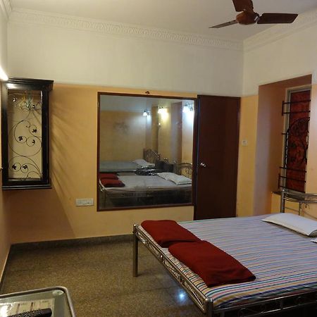 Central Guest House Calcutta Eksteriør billede