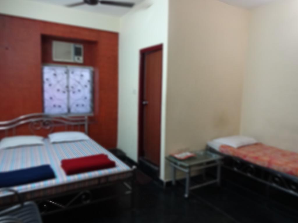 Central Guest House Calcutta Eksteriør billede