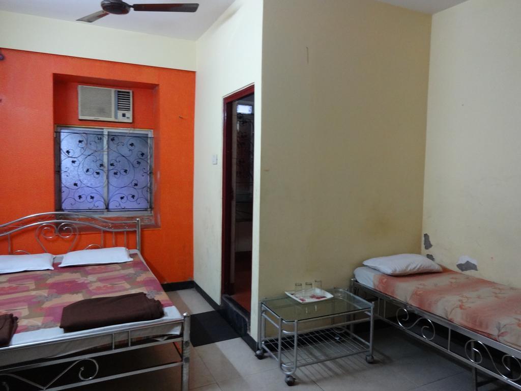 Central Guest House Calcutta Eksteriør billede